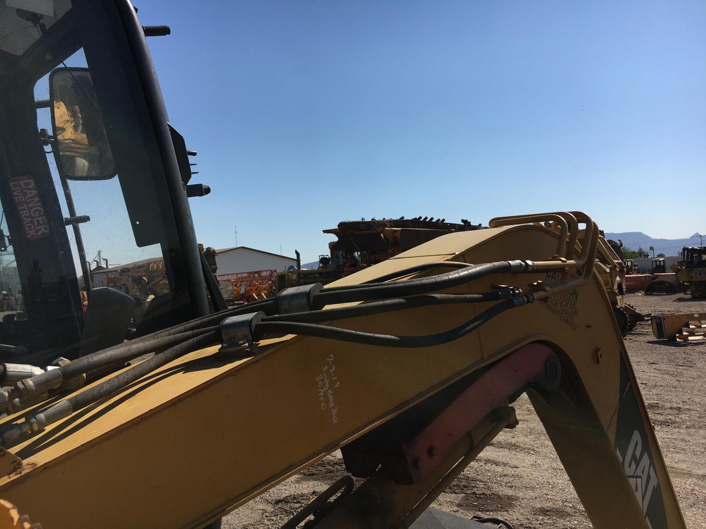 ./imagenes/INVOICE/2019/16730/EXCAVADORA FERROVIARIA CAT 312 (42).JPG